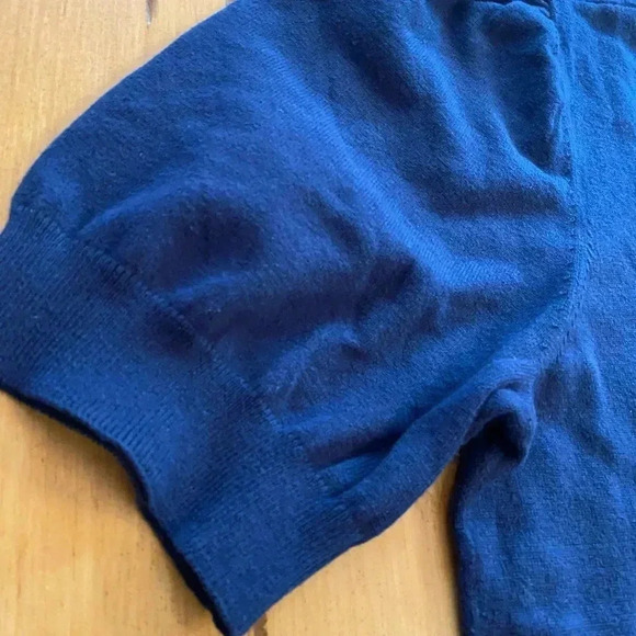 Vince Camuto women’s new short sleeve knit sweater top peep hole pearl button L - Picture 10 of 11